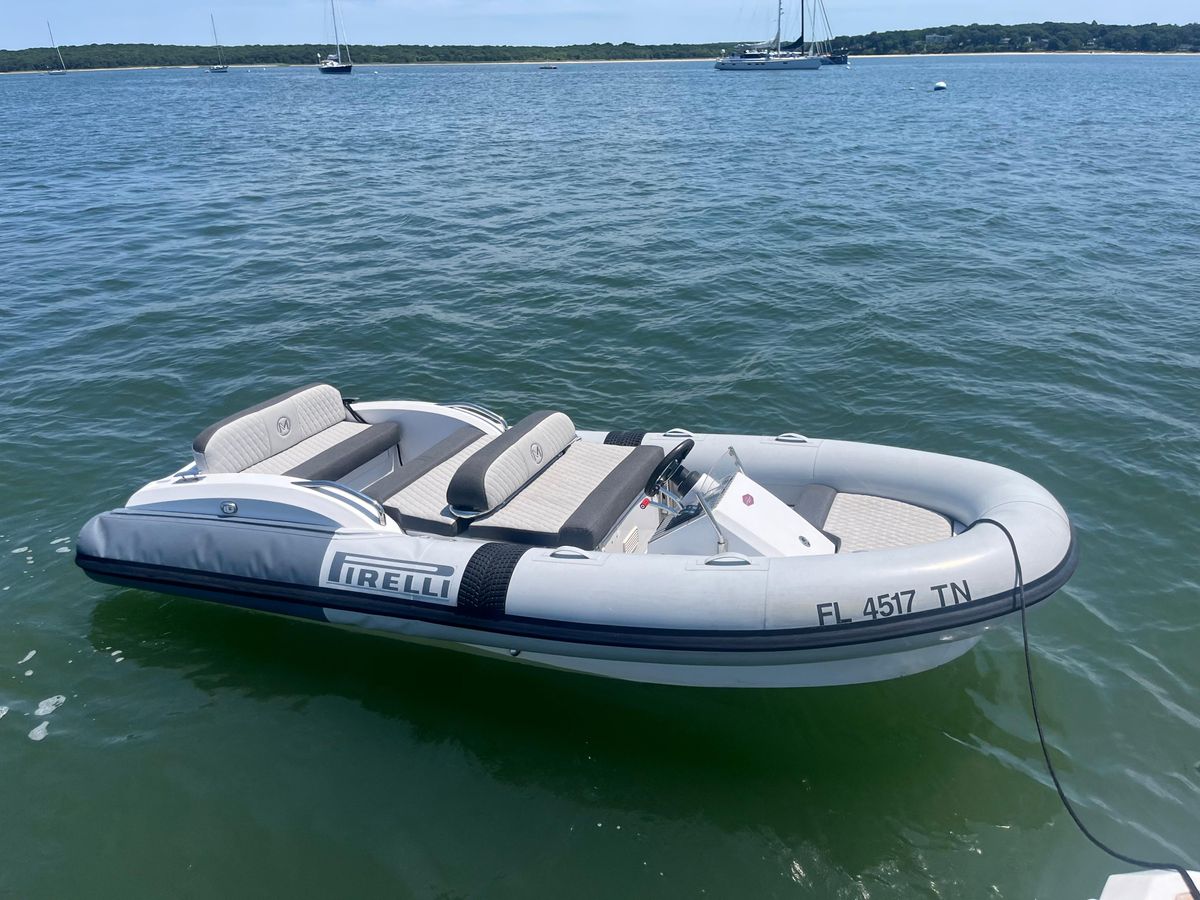 2019 Azimut 87 
