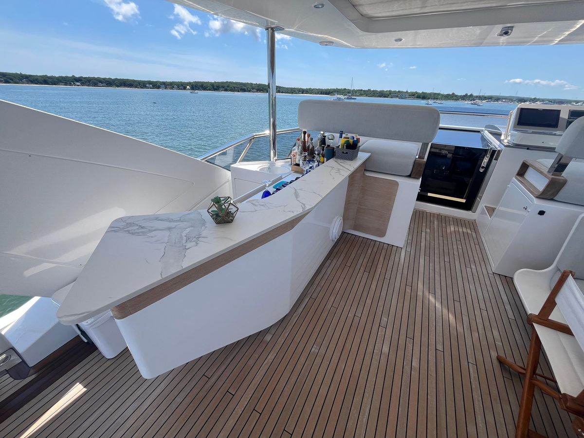 2019 Azimut 87 