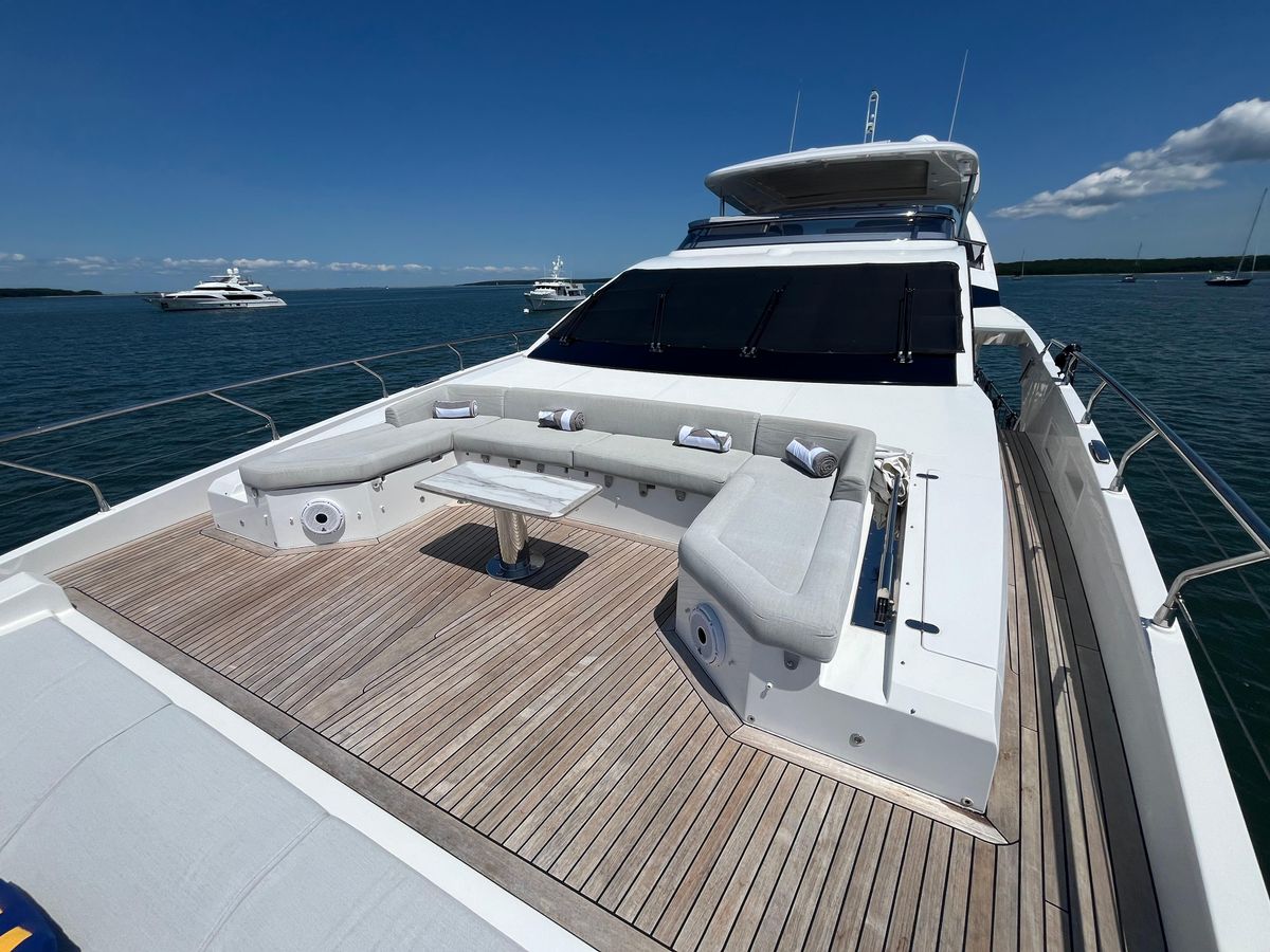 2019 Azimut 87 