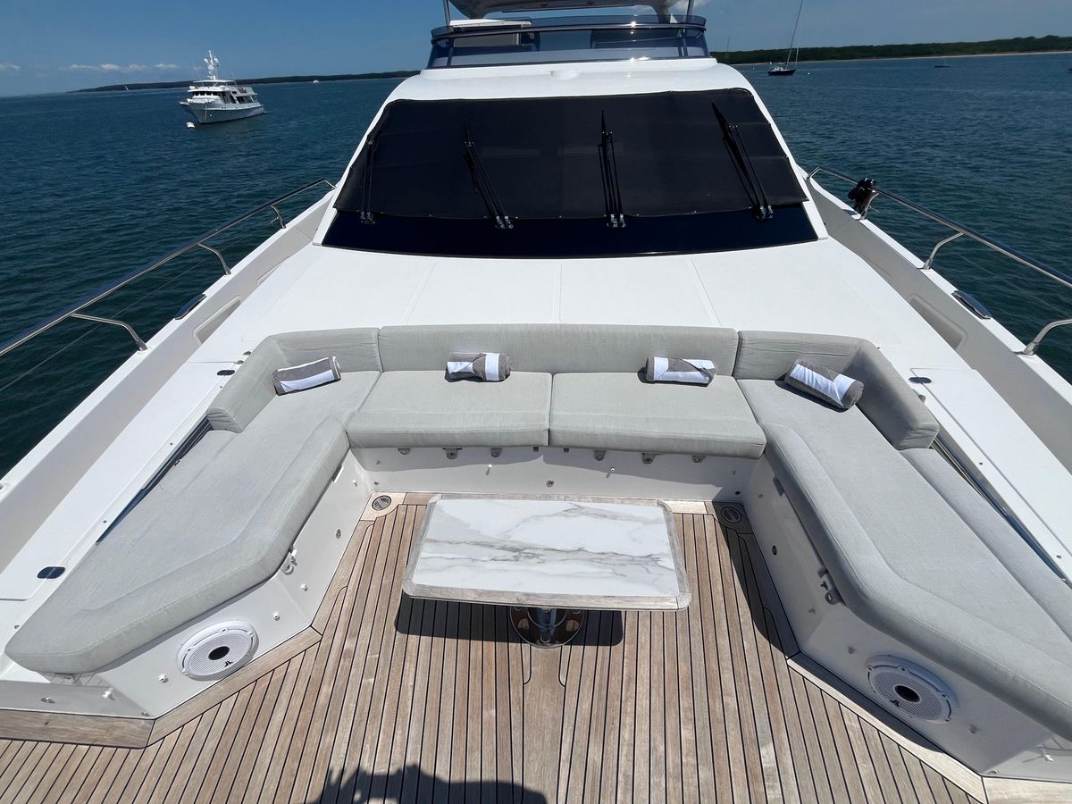 2019 Azimut 87 