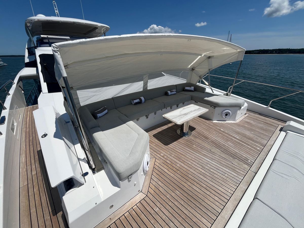 2019 Azimut 87 