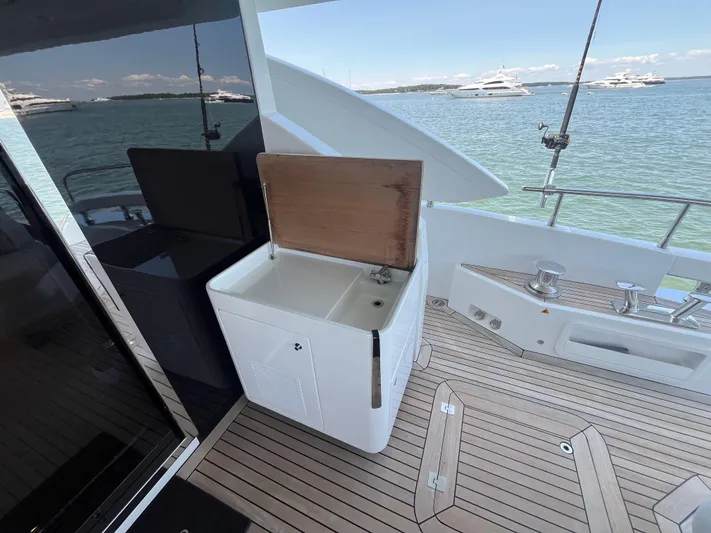 Mastermind Yacht Photos Pics 