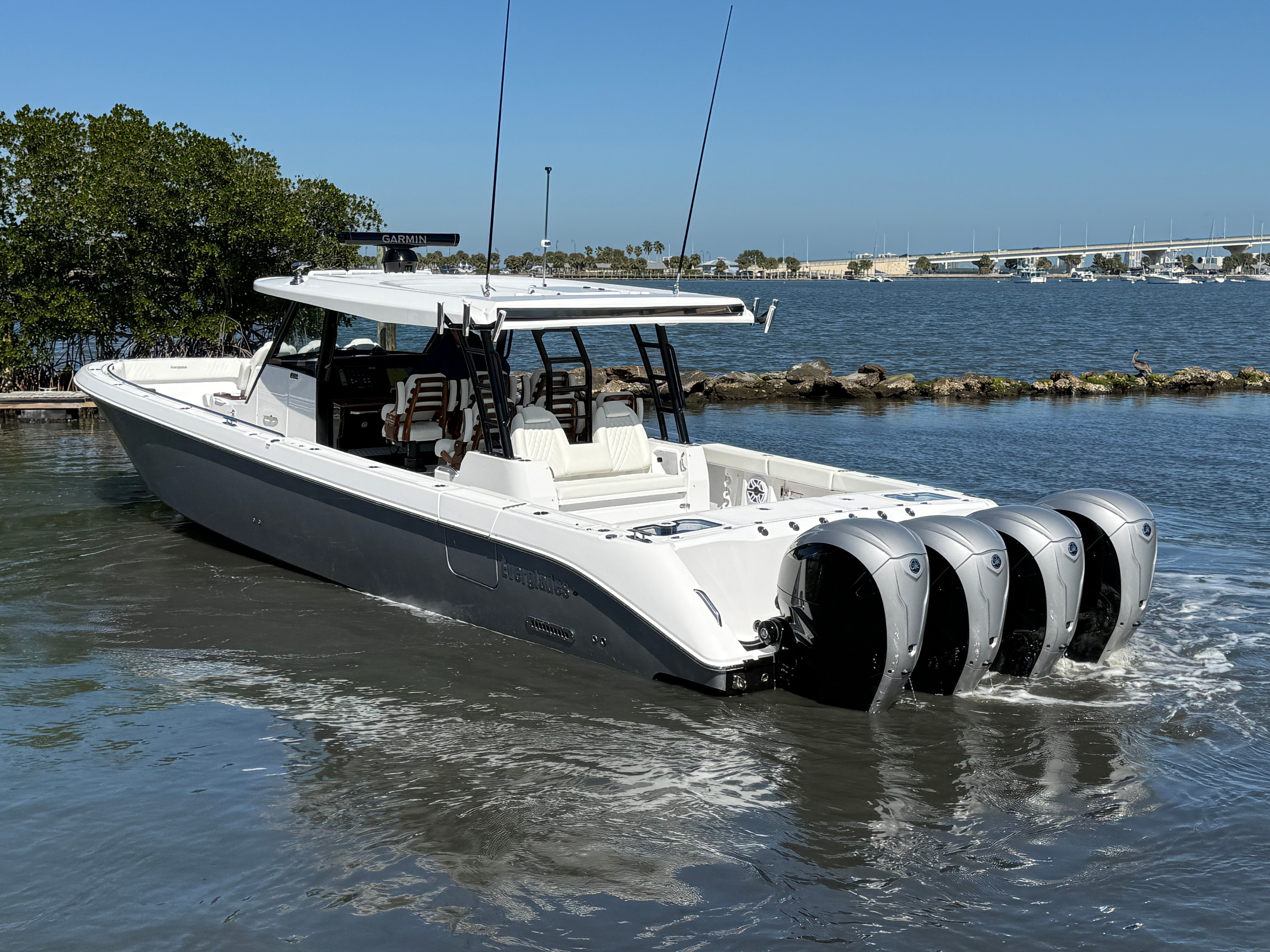 2026 EVERGLADES 455 CC - Image 5