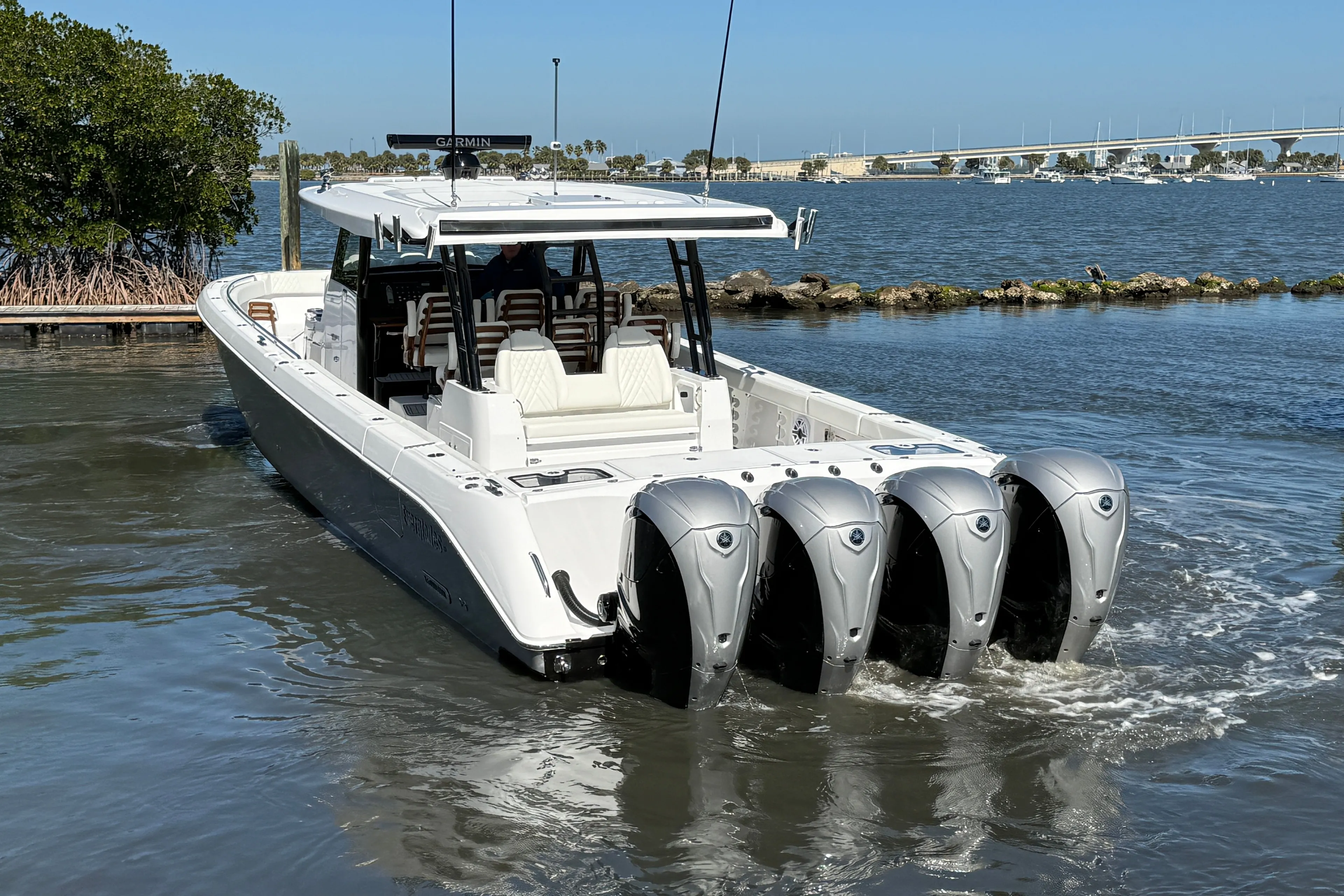 2026 EVERGLADES 455 CC - Image 6