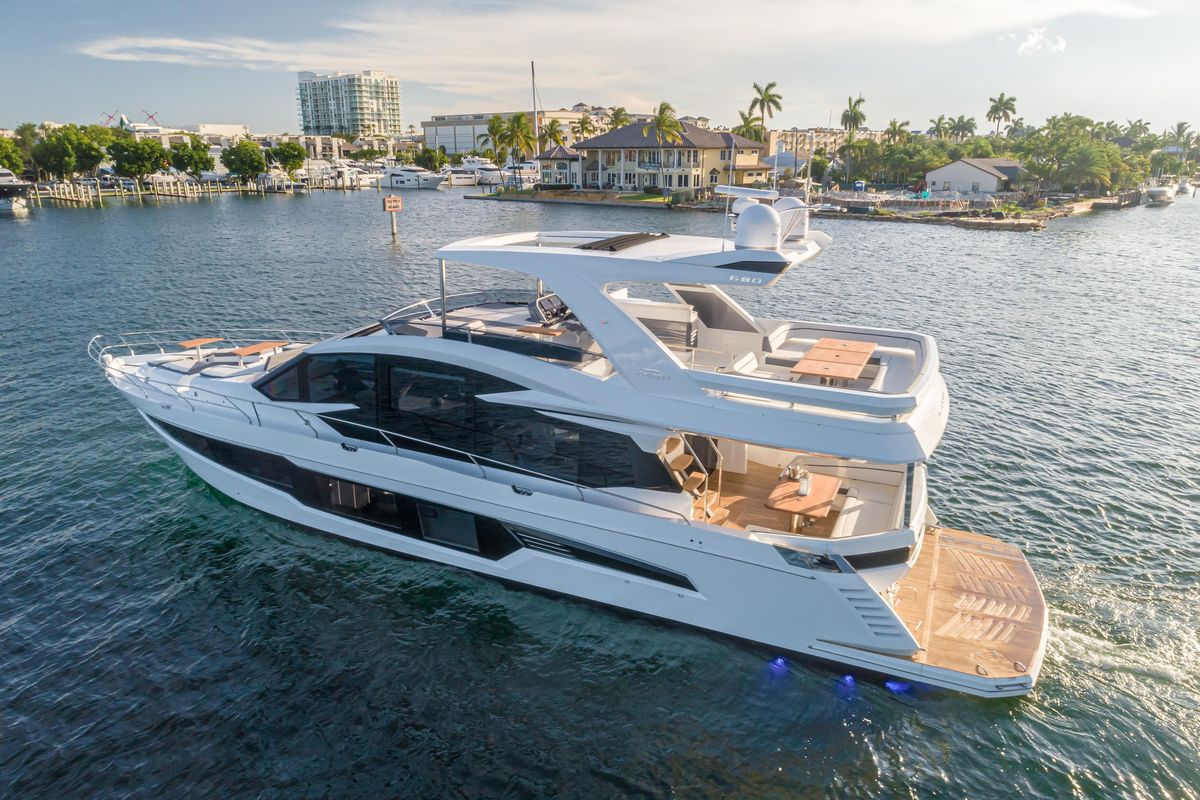 2020 Galeon 72 