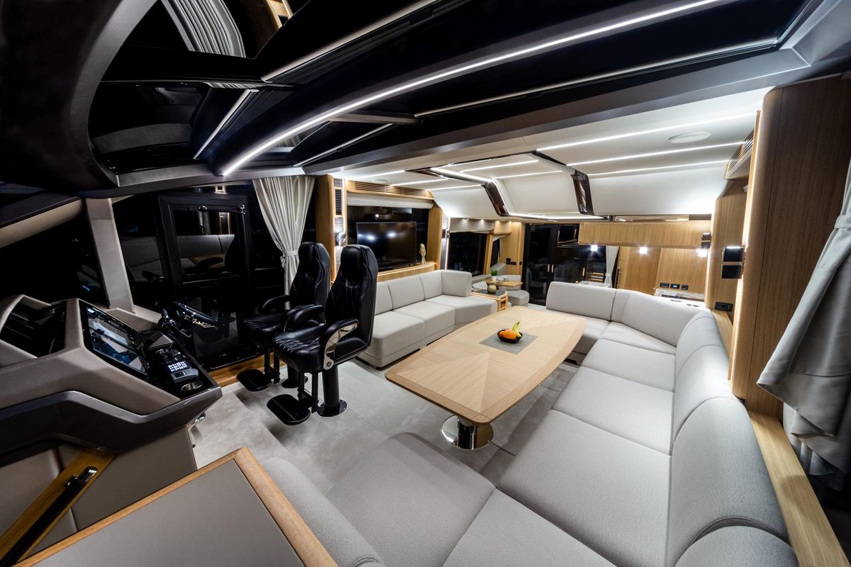 2020 Galeon 72 