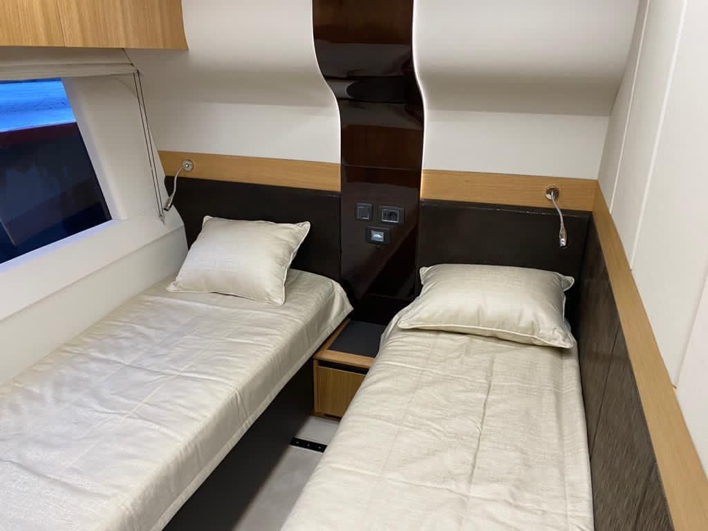 2020 Galeon 72 