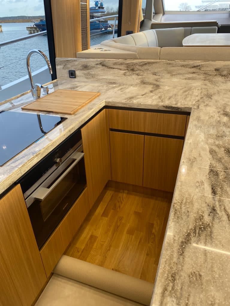 2020 Galeon 72 