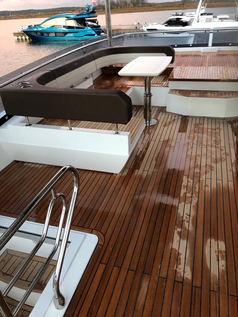2020 Galeon 72 