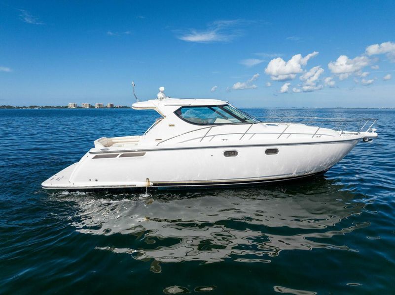 2009 Tiara Yachts 4300 Sovran