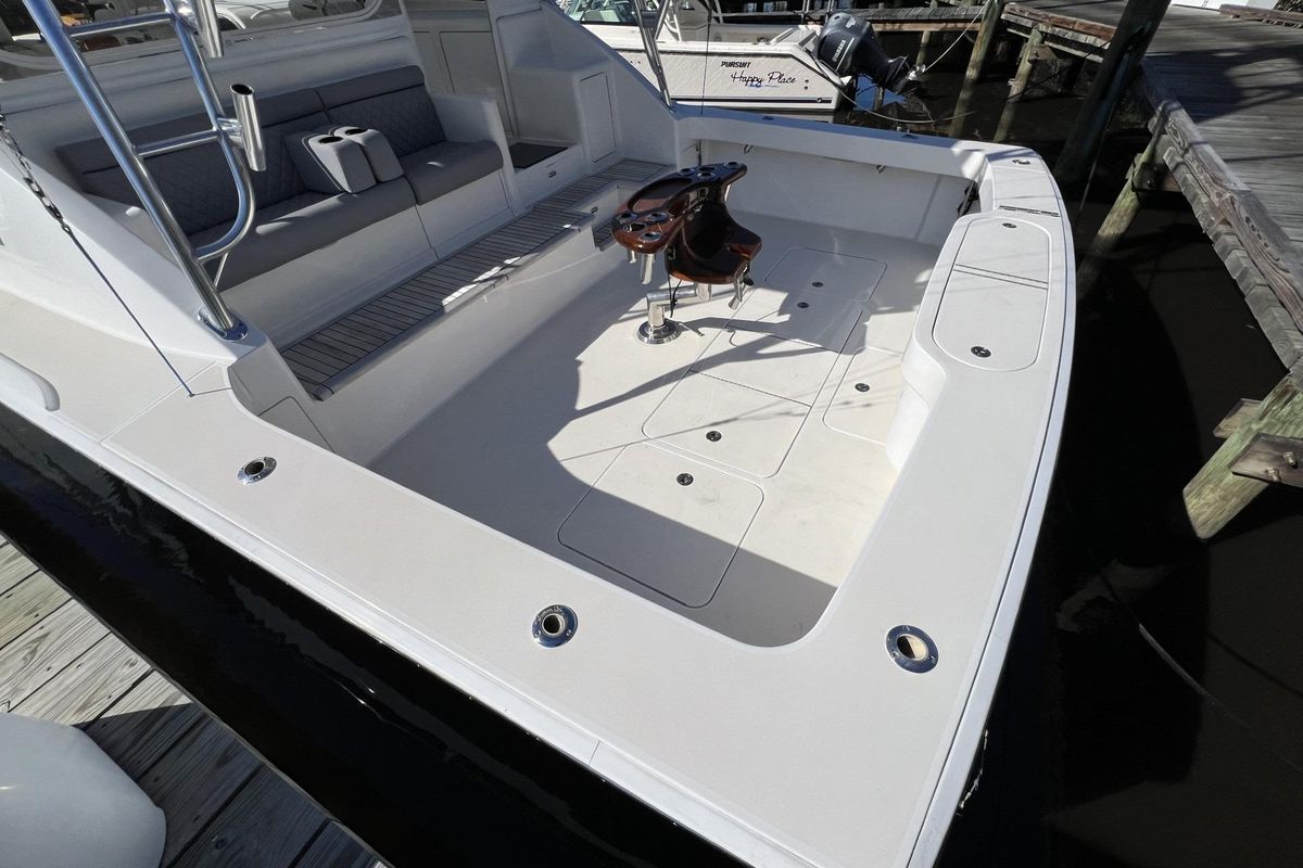 2007 Viking 52 