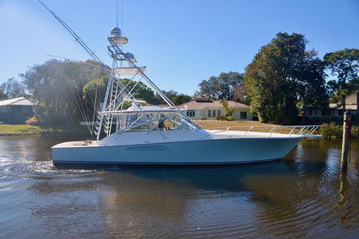 2007 Viking 52 