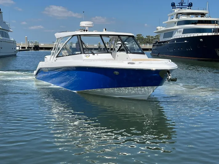  Yacht Photos Pics 2019 Everglades 340 Dual Console