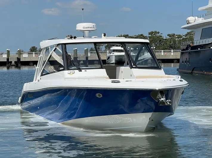  Yacht Photos Pics 2019 Everglades 340 Dual Console