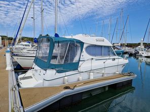 2004 Jeanneau Merry Fisher 805