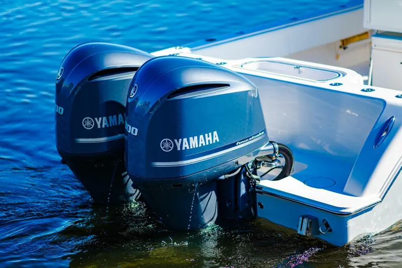  Yacht Photos Pics Twin Yamaha outboard engines on 2015 Invincible 33 Open Fisherman boat.