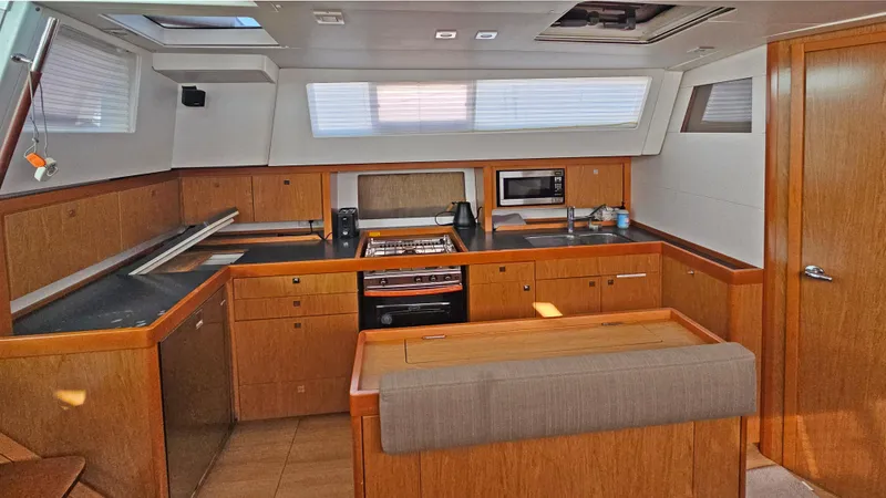 Freebyrd Yacht Photos Pics 