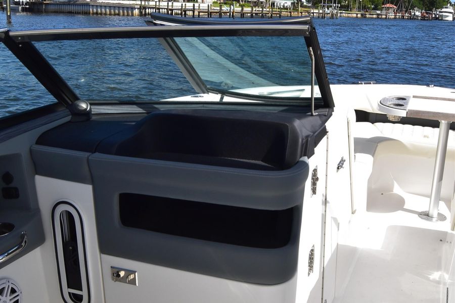 2022 Cobalt 30 SC
