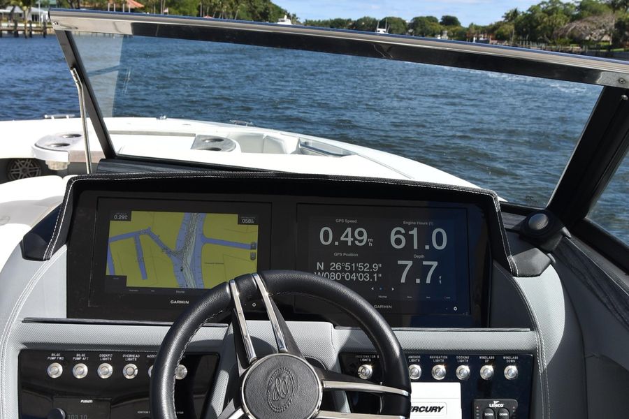2022 Cobalt 30 SC