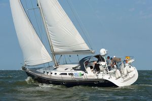 2006 Catalina 470