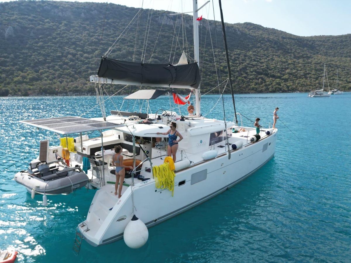 2012 Lagoon 45 