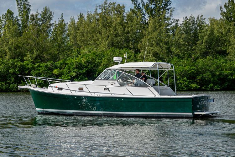 2001 Mainship Pilot 34