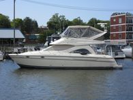 1998 Maxum 4100 SCB
