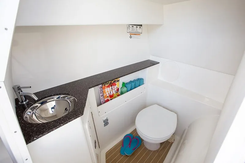  Yacht Photos Pics Manufacturer Provided Image