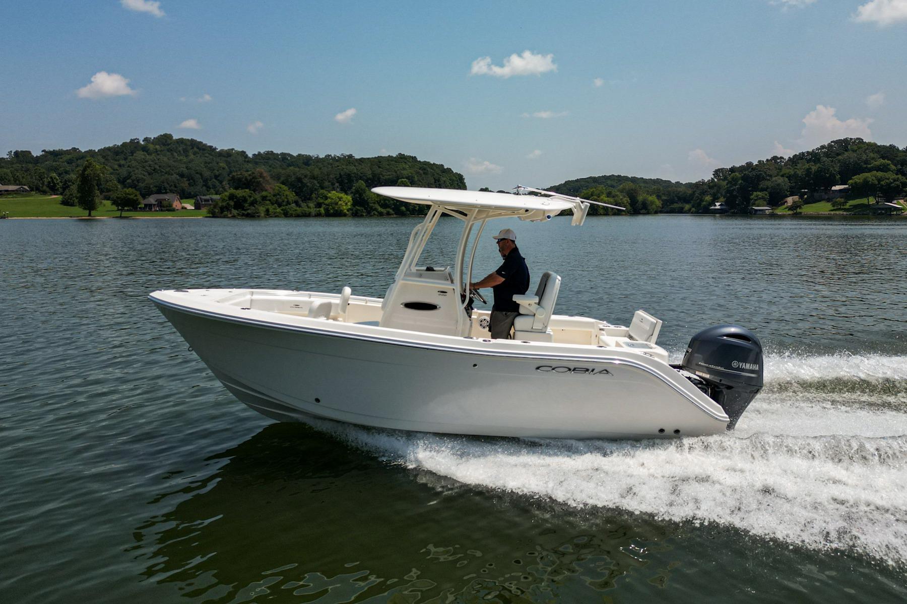 2024 Cobia 220 Center Console Center Console for sale - YachtWorld