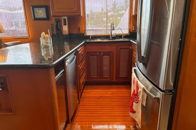 Catalina Sunshine Yacht Photos Pics 