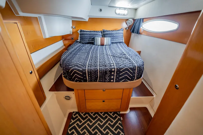 Bellamaggio Yacht Photos Pics Luxurious cabin interior of 2008 Fountaine Pajot Salina 48 Evolution yacht.