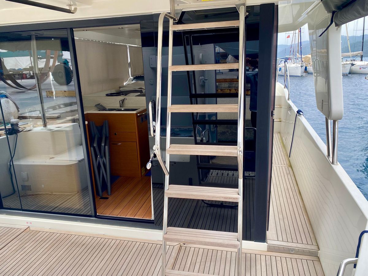 2021 Beneteau 44