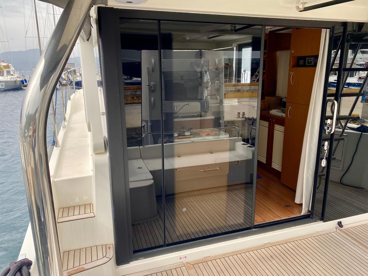 2021 Beneteau 44