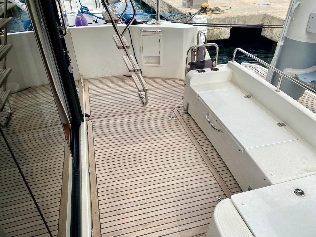 2021 Beneteau 44