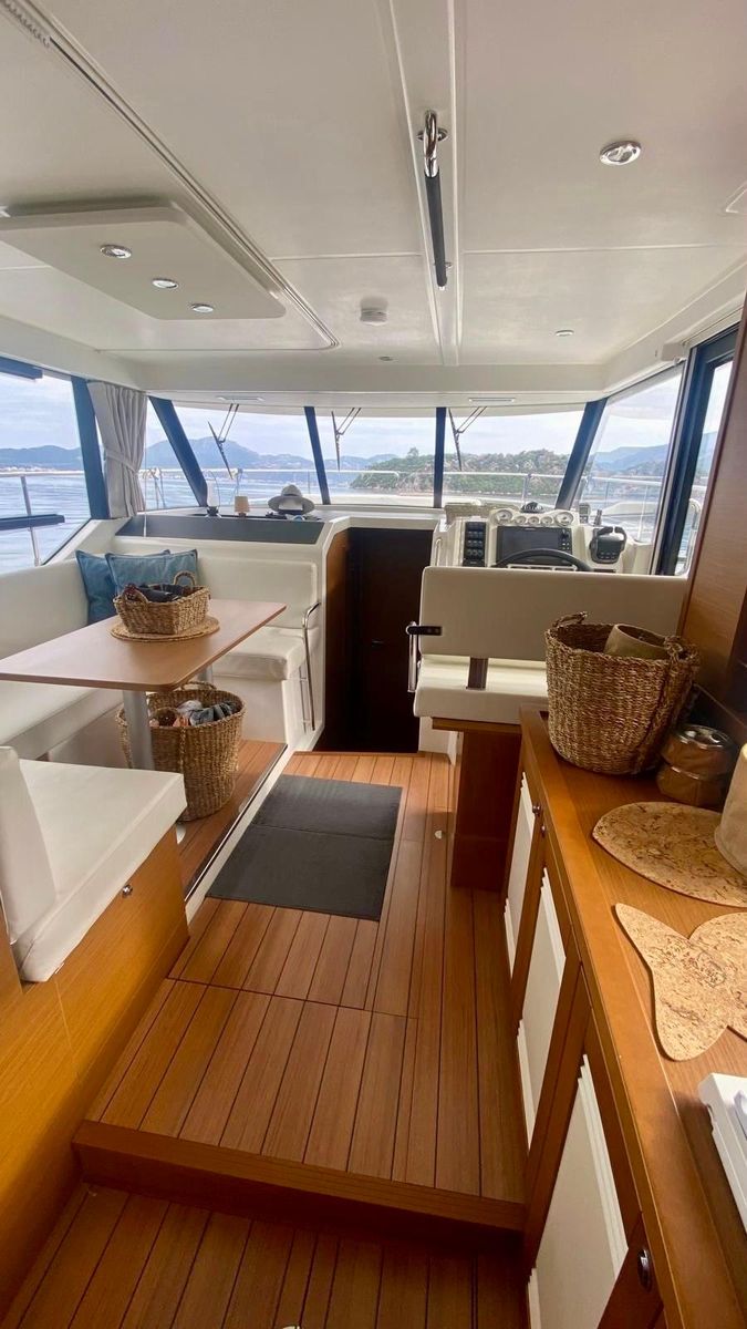 2021 Beneteau 44