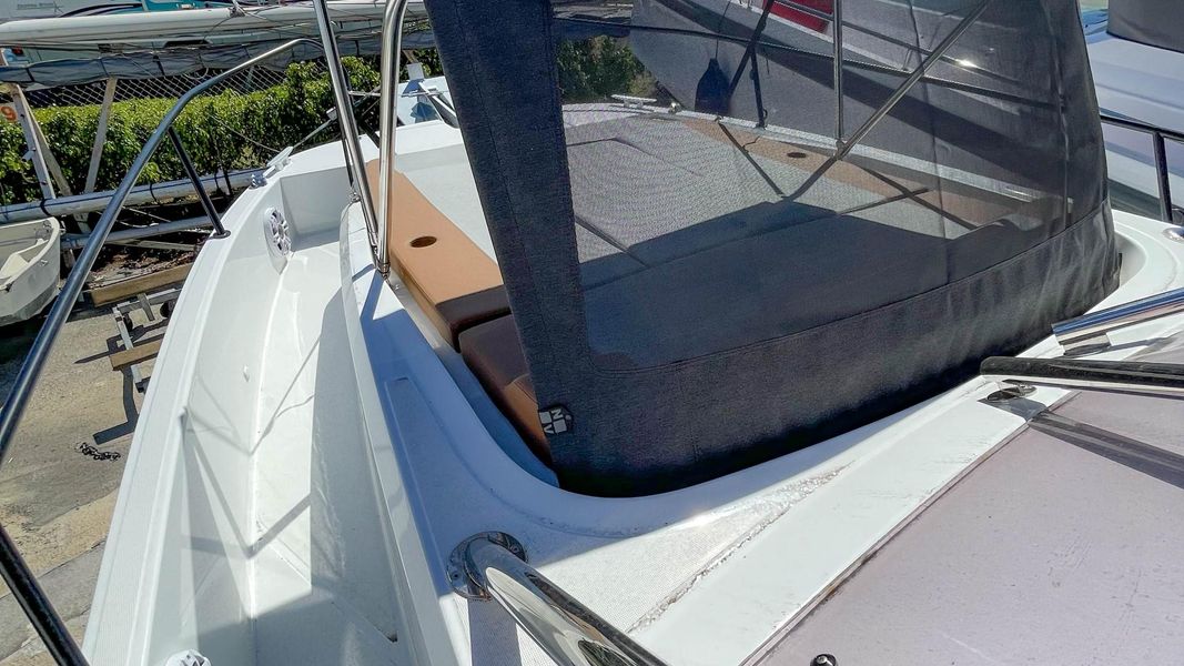 2022 Beneteau America Flyer 9 Sundeck