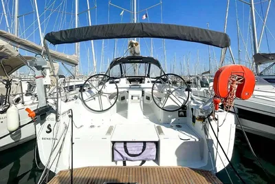2022 Beneteau Oceanis 34.1