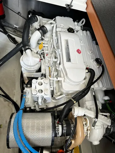 Oceans Edge Yacht Photos Pics 