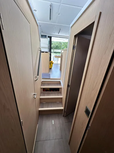 Oceans Edge Yacht Photos Pics 