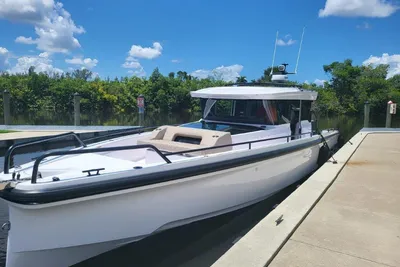 Axopar 37 XC CROSS CABIN