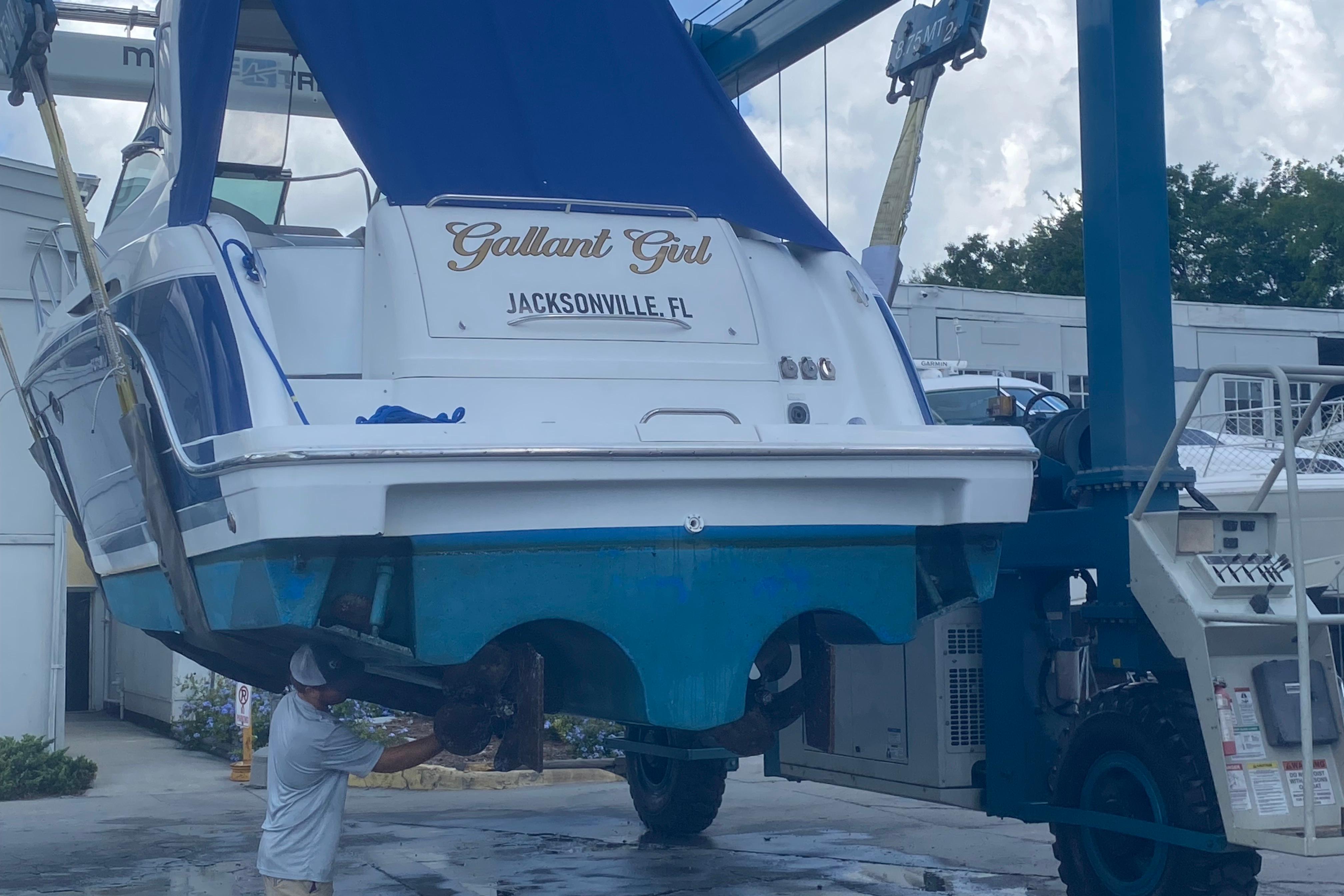 Formula 37 Performance Cruiser