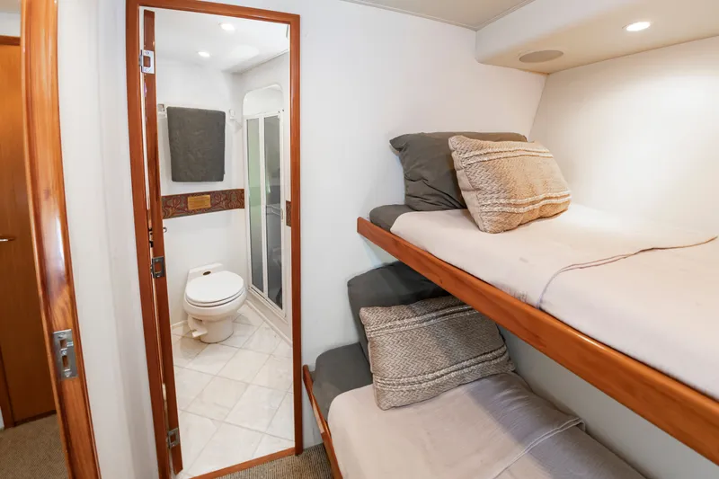 Dark Horse Yacht Photos Pics 