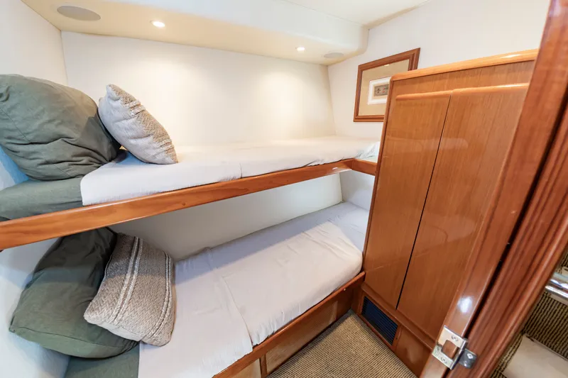 Dark Horse Yacht Photos Pics 