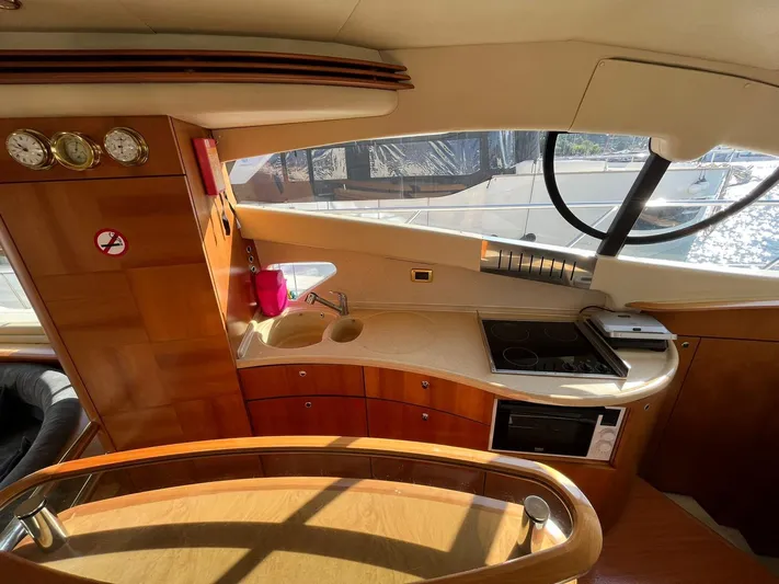  Yacht Photos Pics AZIMUT 55 FLY 2008