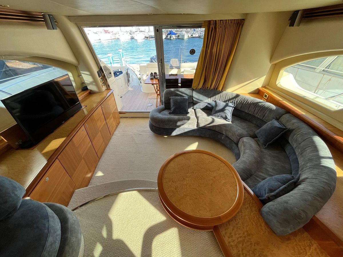 2008 Azimut 55 