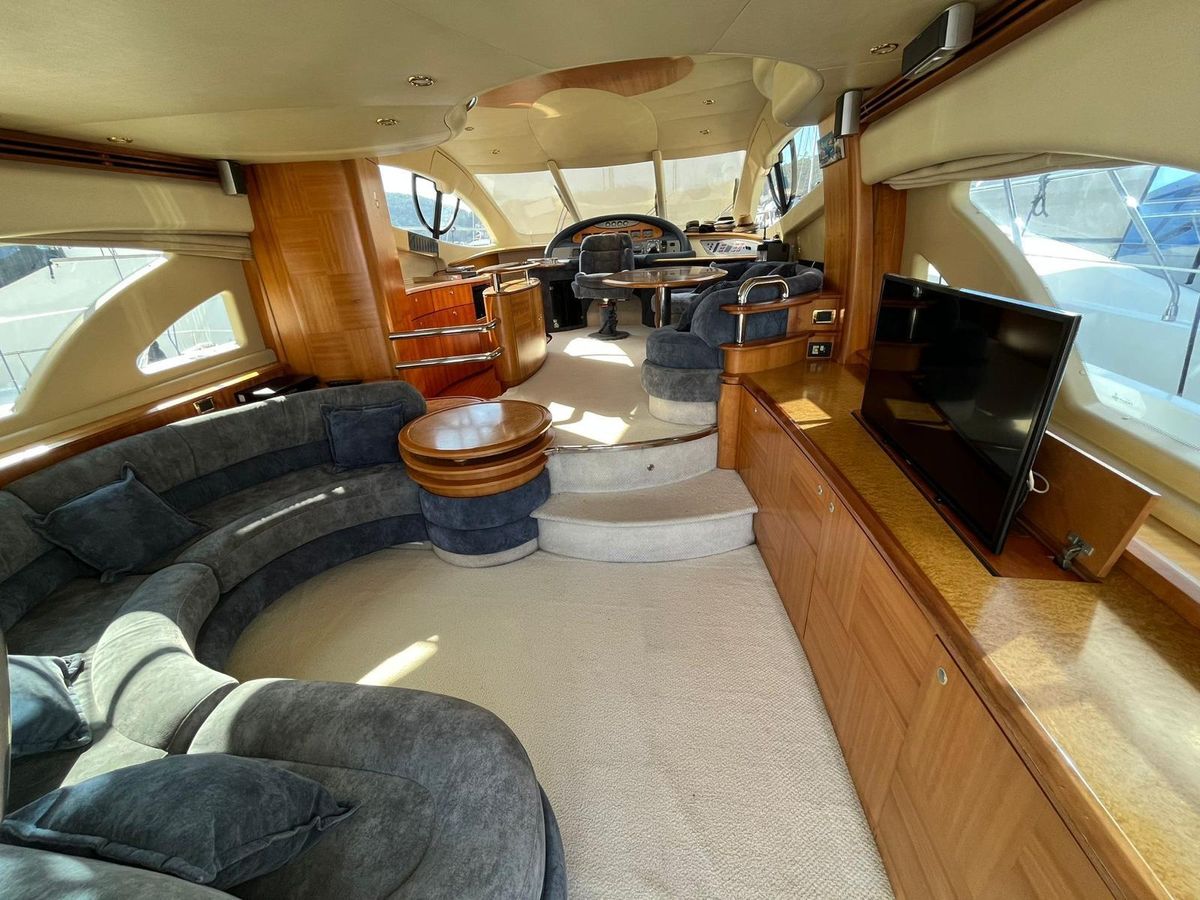2008 Azimut 55 