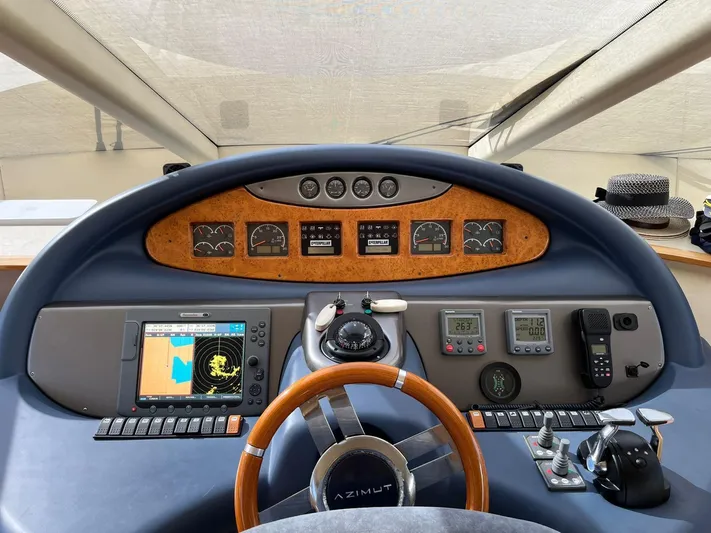  Yacht Photos Pics AZIMUT 55 FLY 2008