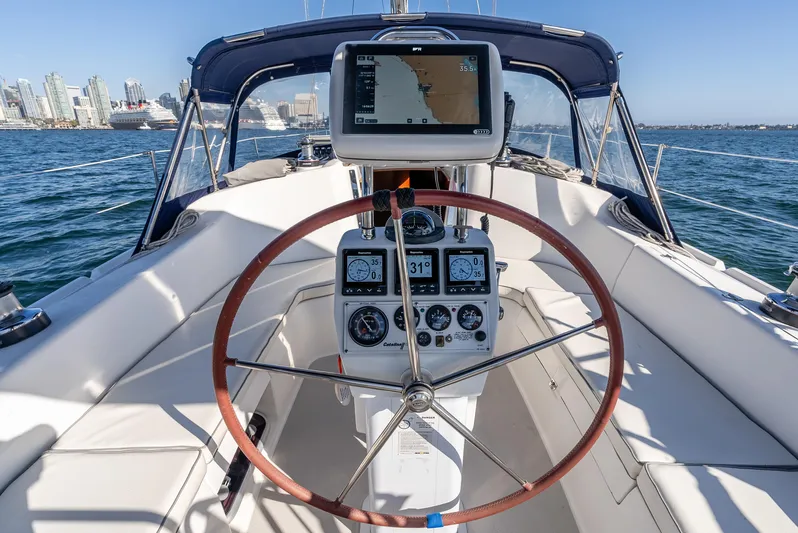 Osprey Yacht Photos Pics 