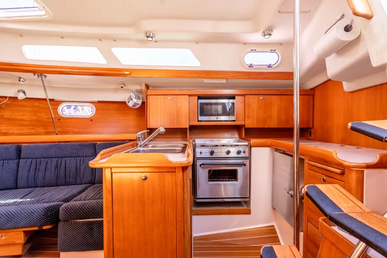 Osprey Yacht Photos Pics 