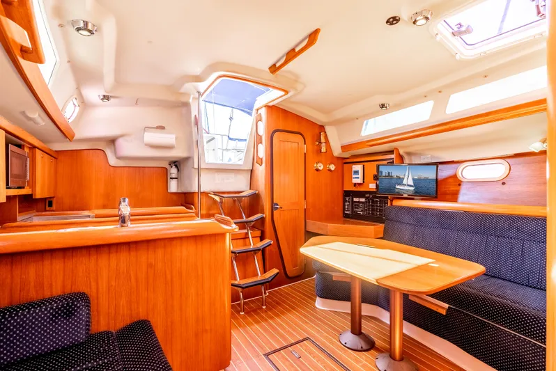 Osprey Yacht Photos Pics 